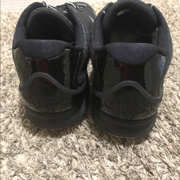 COPY - New Nike cleats shoes in black n white color - Picture 4 of 4